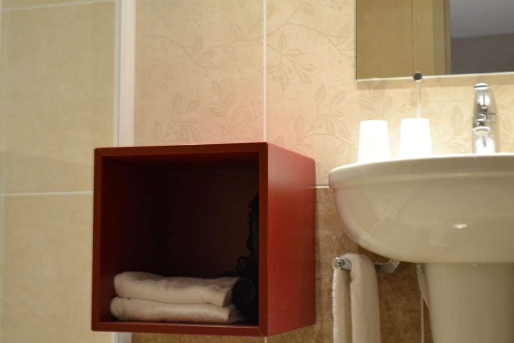 Hotel Du Nord Mâcon 部屋 写真